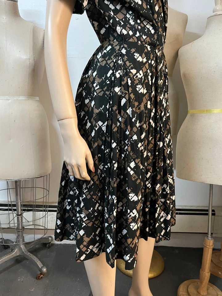 Vestido vintage años 50 Nantucket Naturals cuello con pestañas geométrico rayón busto 34-36 Foto 4 de 4