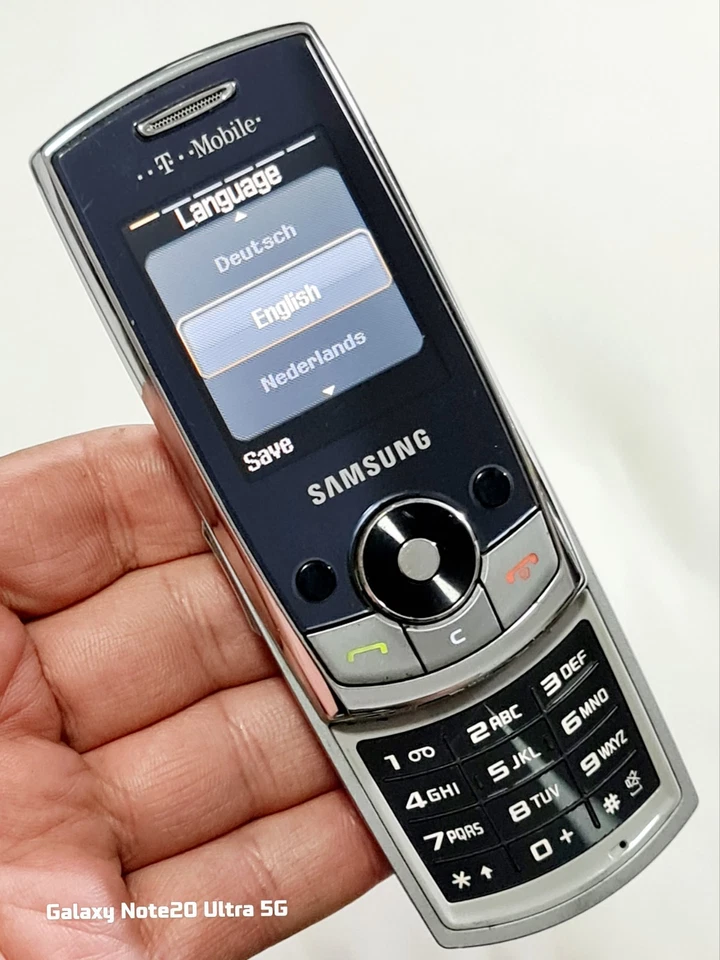 Samsung SGH-J700 (Unlocked) Slide Mobile Phone Excellent Condition With Charger - Image 4 of 4