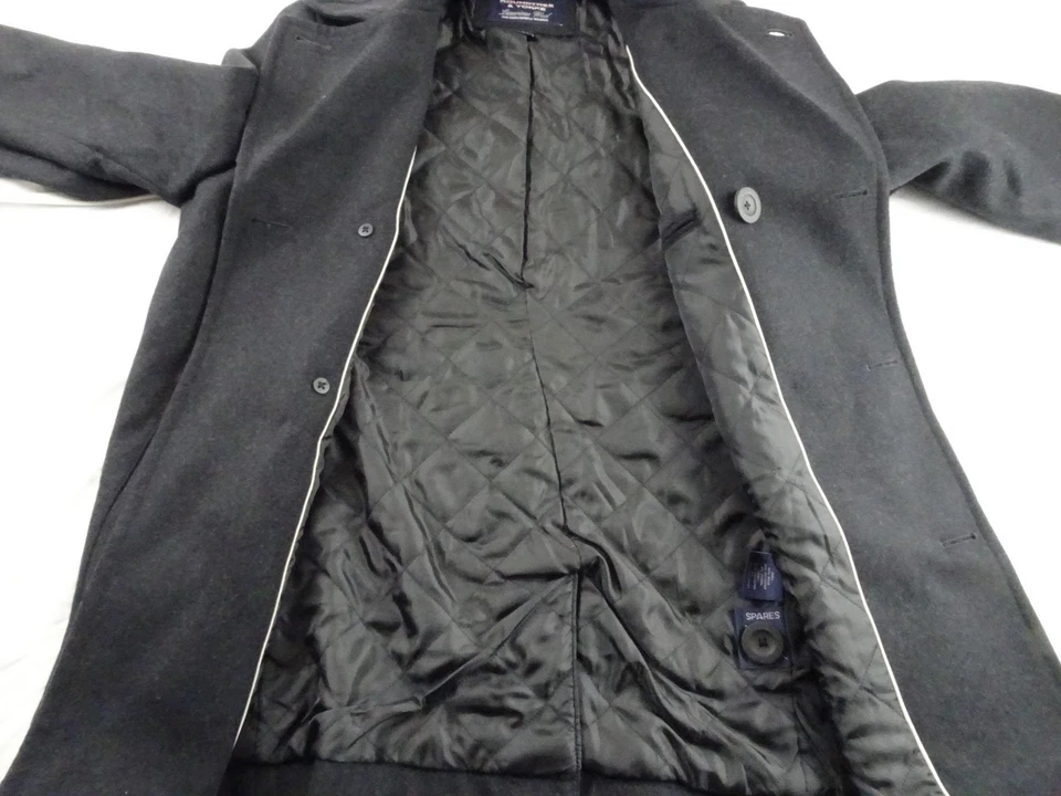 Roundtree & Yorke Luxurious Wool Men Coat Size M - Image 3 of 4