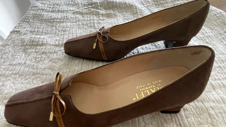 Hermosos Nuevos Zapatos de Vestir Italianos Talla 8 1/2 AA Marrón Claro Con Lazo Tostado Foto 4 de 4