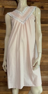 VINTAGE BERNETTE PINK SIZE LARGE COTTON BLEND NIGHTGOWN   #11156