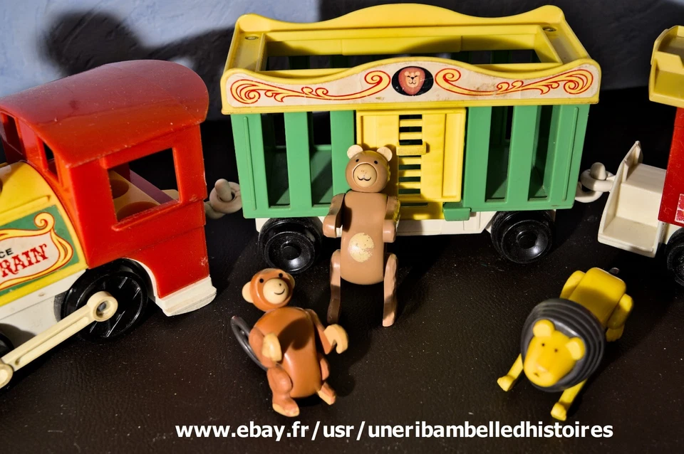 Train circus FISHER PRICE, années 70 avec trois animaux, lion, ours, singe - Photo 3/4