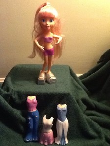 doll snap on clothes