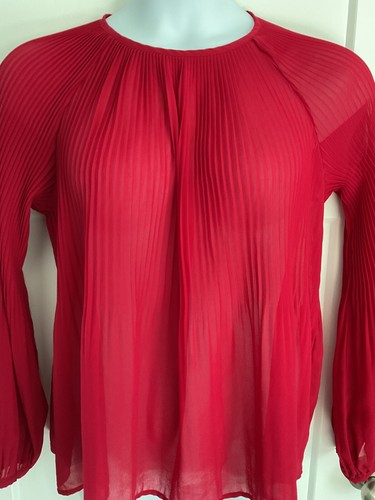 a new day size L scoop neck with back button long sleeve pleated blouse - Picture 3 of 7