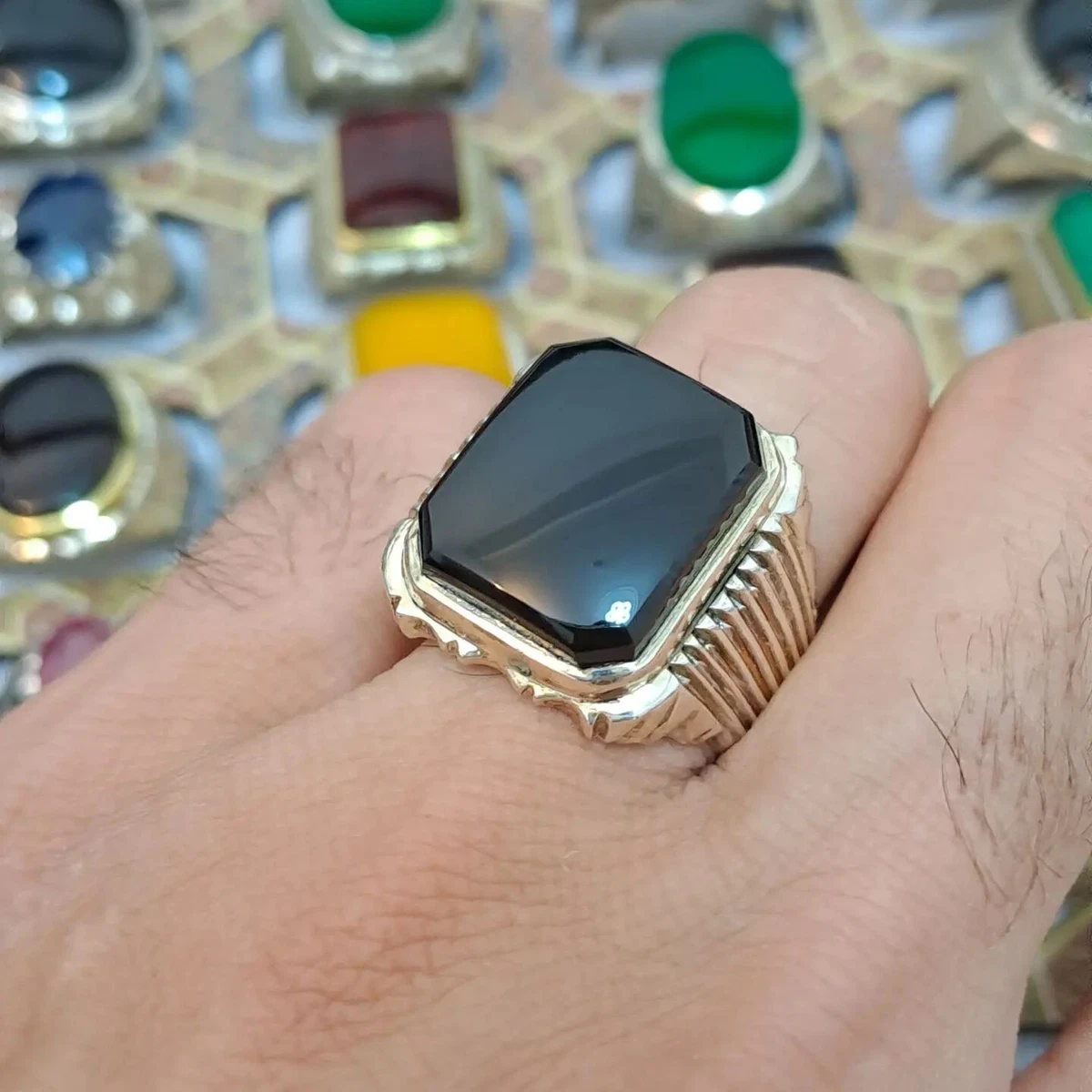 Square aqeeq best sale rings