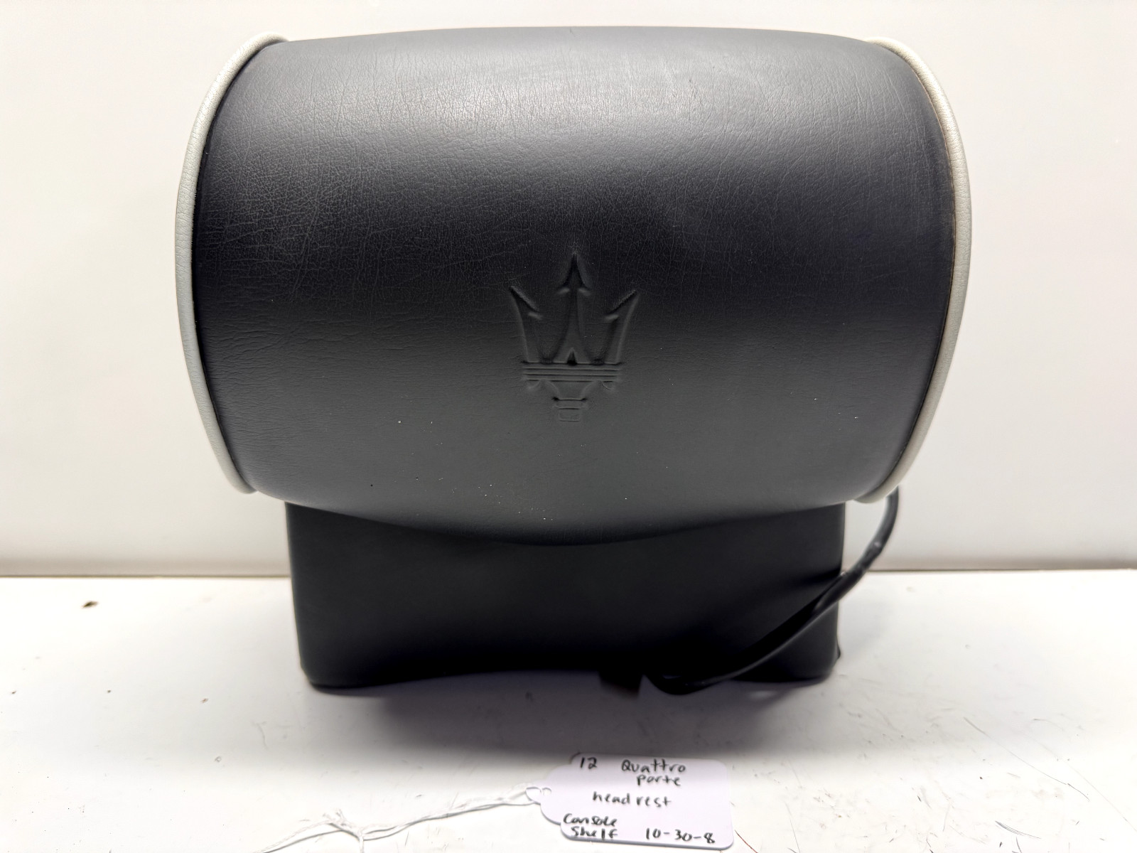 2003-2012 Maserati Quattroporte S Head Rest Rear Center Middle Headrest 03-12