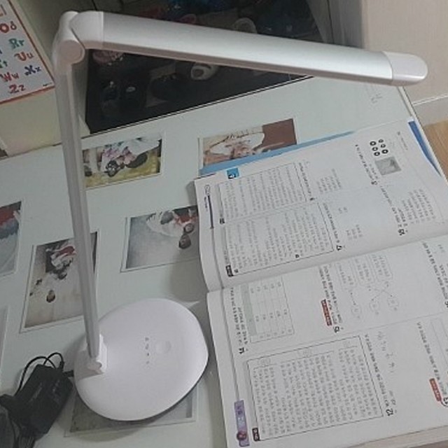 philips 72007 lever table lamp