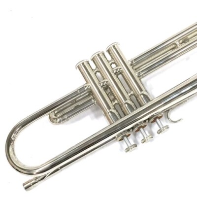Yamaha YTR-135 Bb Trumpet Silve Mouthpeace Musical instrument Hard