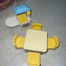 Vintage Little Tikes Kitchenette Table w 4 Yellow Chairs