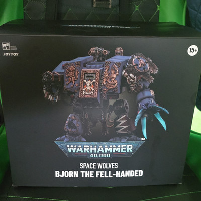 JOYTOY Warhammer 40.000 Space Wolves Bjorn the Fell-Handed Action-Figur 15+