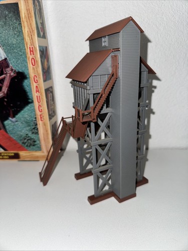 Plasticville #2808 Bekohlungsstation Kit HO Scale-Vintage Snap Fit - Bild 3 von 11