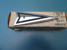 Pontiac 1965 Catalina Bonneville Grand Prix 22 Trunk Emblem Nos Gm Trim