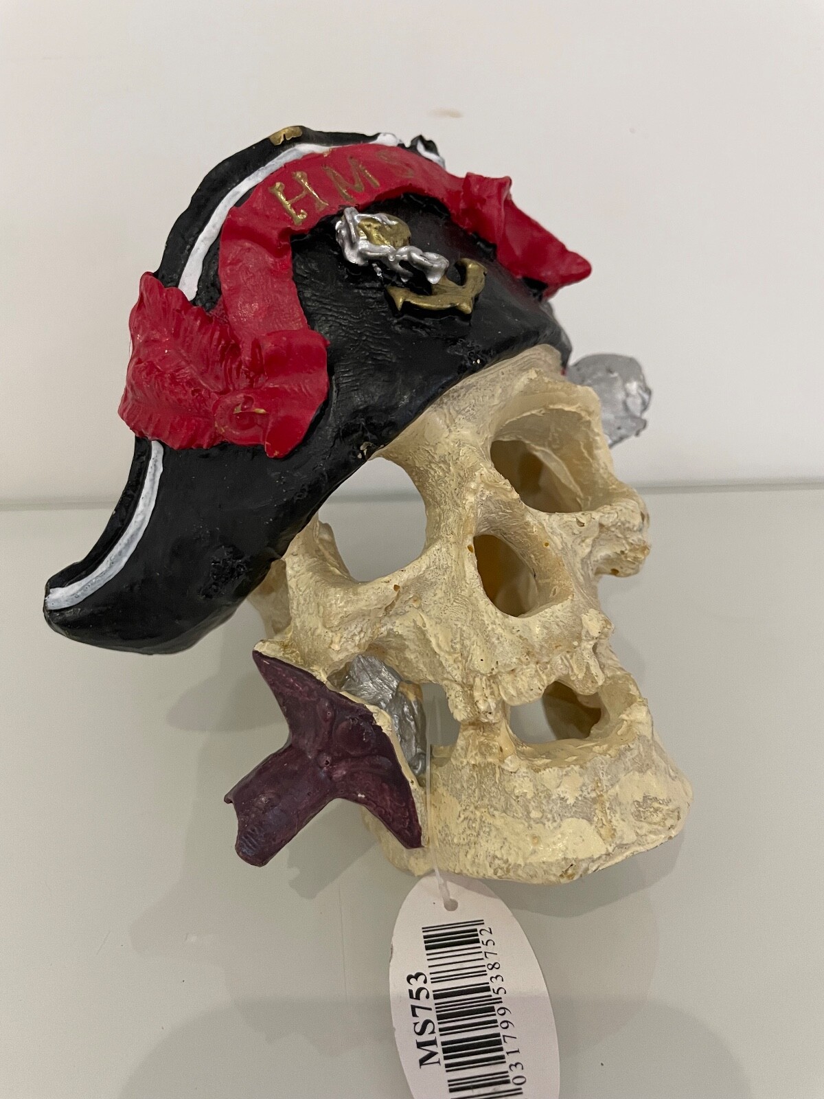 Betta Pirate Skull Aquarium Ornament