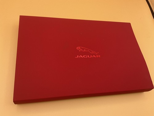 Caja Presentación Jaguar Original Presentación Coleccionistas Roja Mercancía Original - Imagen 7 de 15
