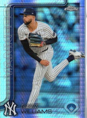 2025 Topps Chrome #153 Devin Williams Prism Refractors