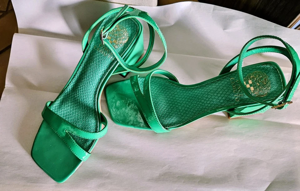 Tacones Vince Camuto para mujer de cuero patena verde talla 8 Foto 4 de 4