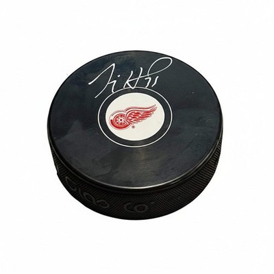 Jimmy Howard Autographed Puck With COA