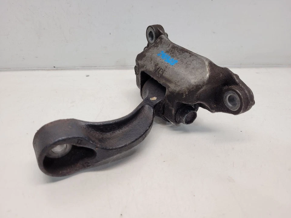 Nissan Murano 2010 (3,5 L/CVT/AWD) pasajero inferior derecho soporte del motor Foto 2 de 4