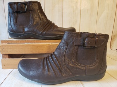 clarks boots artisan collection