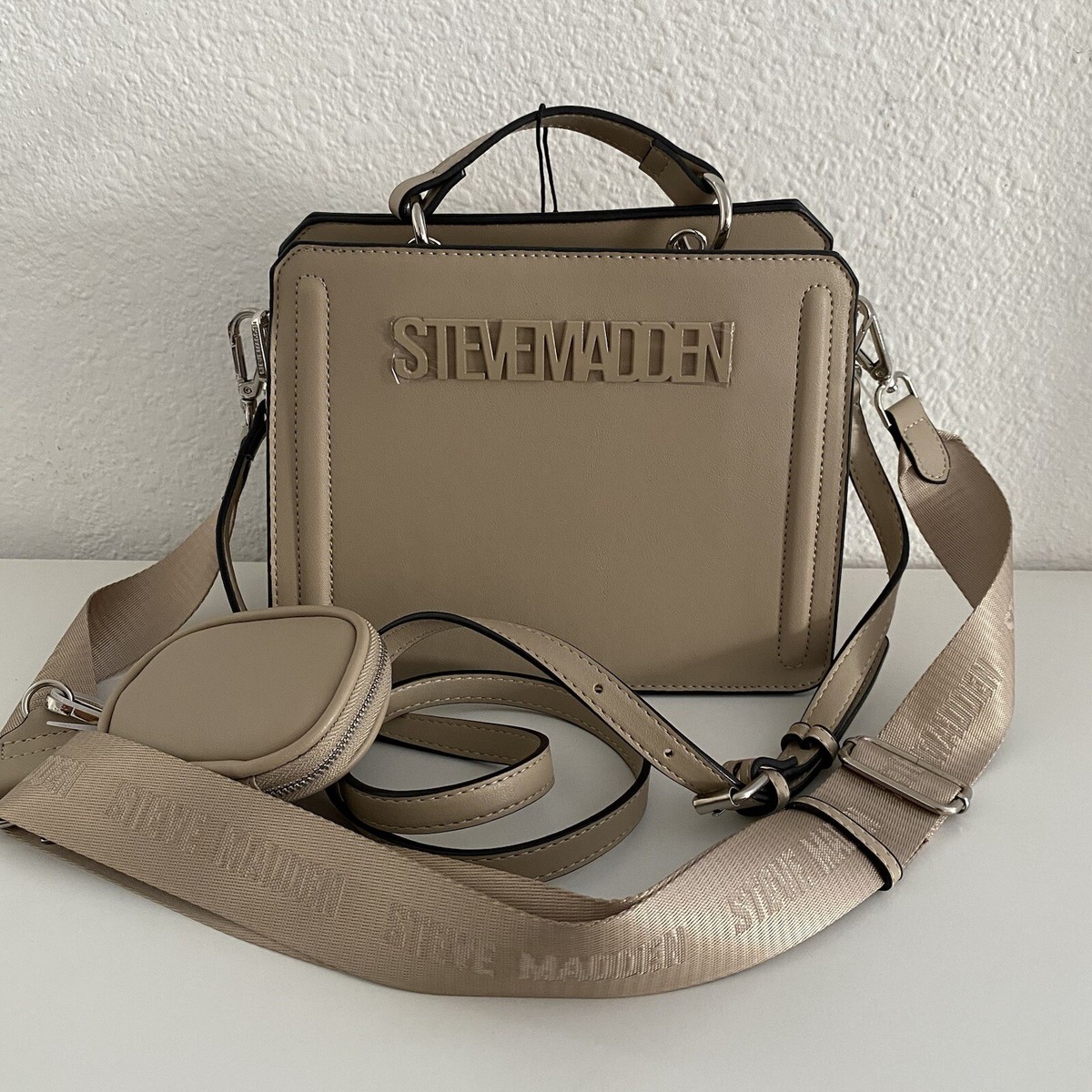 【追跡あり!】Steve Madden BEVELYNN ポーチ付きハンドバッグ Steve Madden Bevelyn, Black Rhinestone: Handbags: Amazon.com