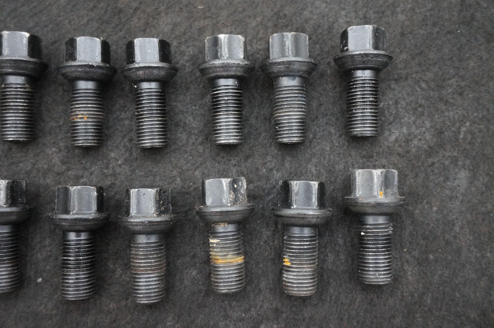Set 20 Wheel Rim Lug Nut Stud Bolt Lugnut OEM McLaren 650S 2015-17