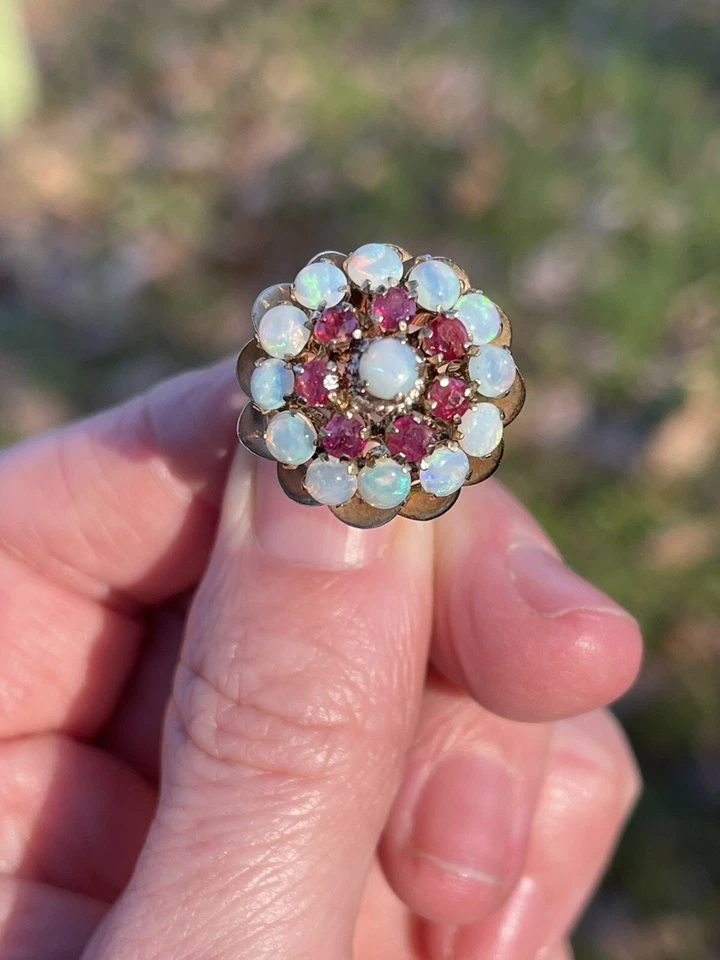 14ct Gold Ruby Opal Large Cluster Old 1960’s Vintage Flower Cocktail Ring BIG - Image 4 of 4
