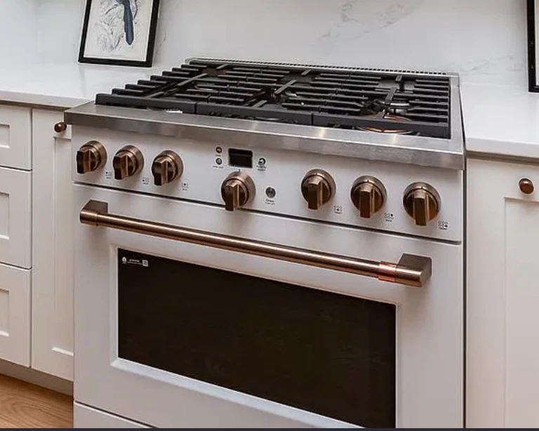 Café - Handle & Knob Set for 36" Pro Range and Rangetop - Brushed Copper
Opens in a new window or ta