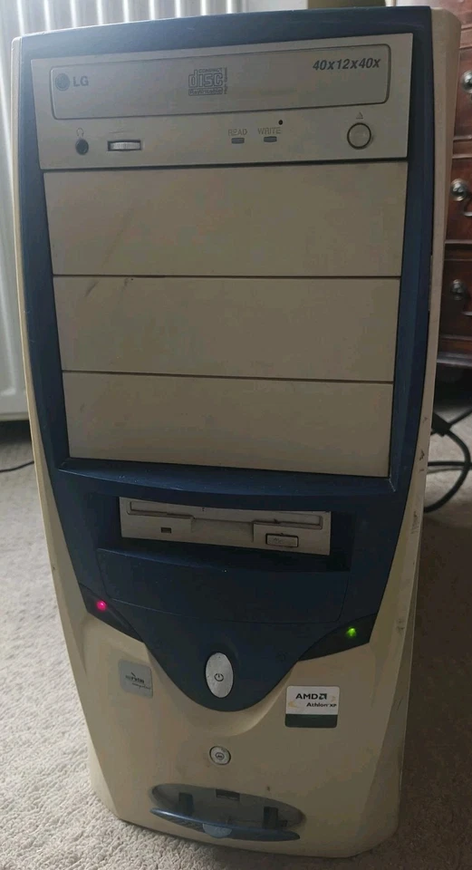 Vintage PC Desktop AMD Athlon XP 2000 1GB RAM - Image 2 of 4