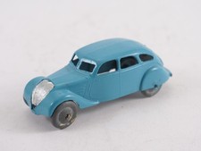 Dinky Toys F n° 24K Peugeot 402 limousine roues zamak  1/43 repeinte