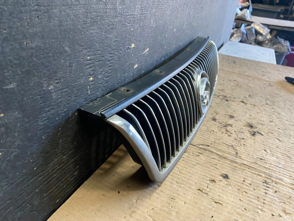 Parrilla superior delantera Mercury Cougar 1991 1992 1993 Q0374 DG Foto 3 de 4