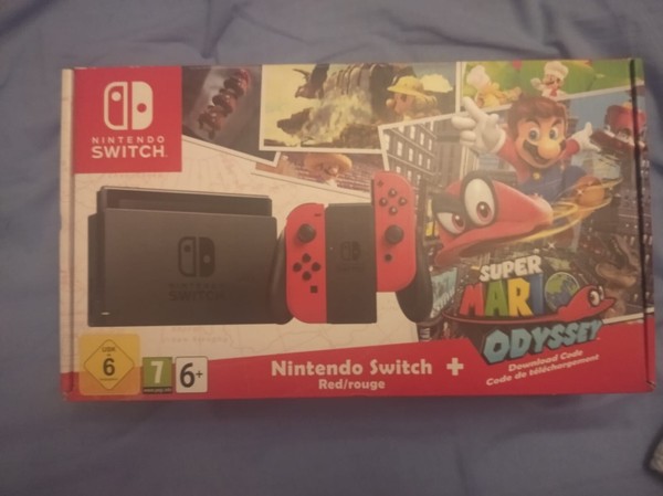 Nintendo Switch - Super Mario Odyssey Bundle