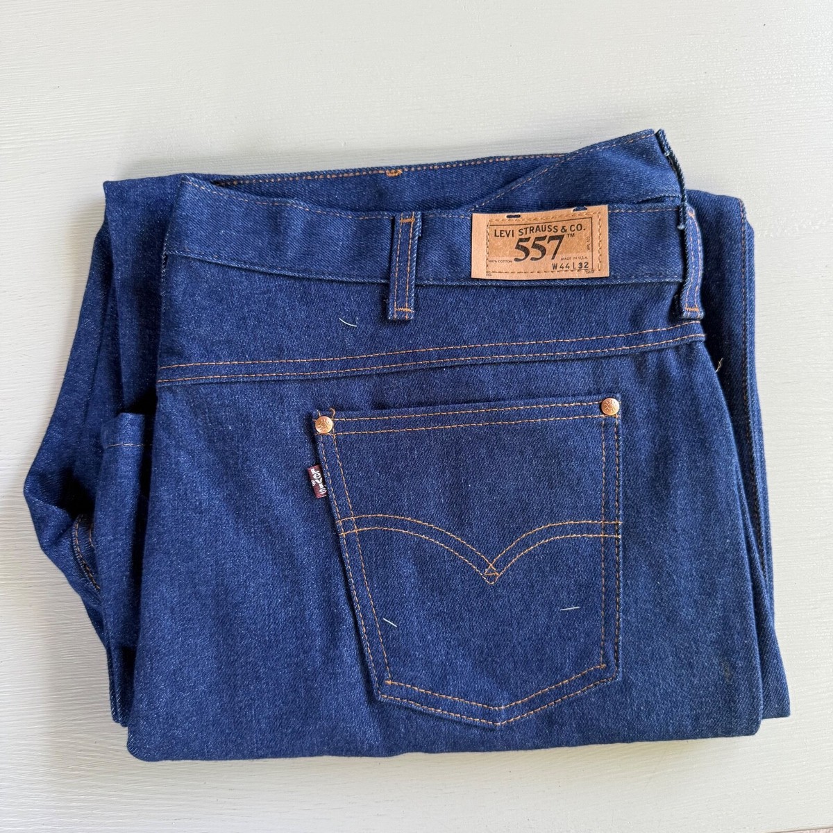 Vintage Levi's 557 Straight Leg Denim Jeans w/ Tag Sz 44 x