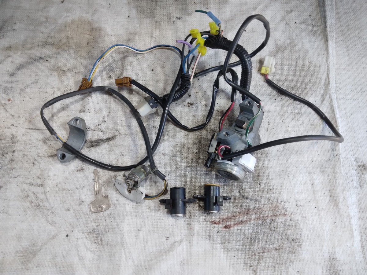 90-96 NISSAN Z32 300ZX IGNITION, DOOR, T TOP LOCK CYLINDER KEY SET