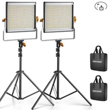 Neewer 900898291 2 Pieces Bi-color 660 LED Video Light and Stand Kit