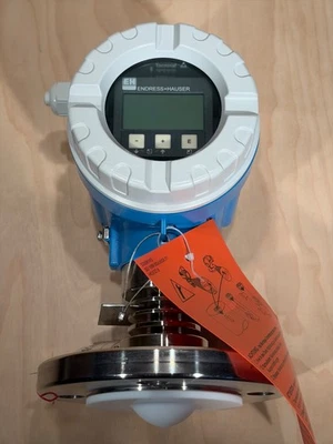 Sensor de nivel radar Endress+Hauser Micropilot M FMR245-2FCFKAA2A - Imagen 1 de 4