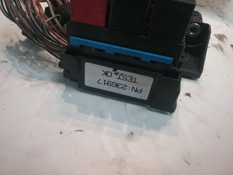 2008 MASERATI QUATTROPORTE FUSE RELAY BOX 