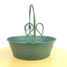 Vintage Home Interiors Homco Green Metal Basket easter cottage  farmhouse