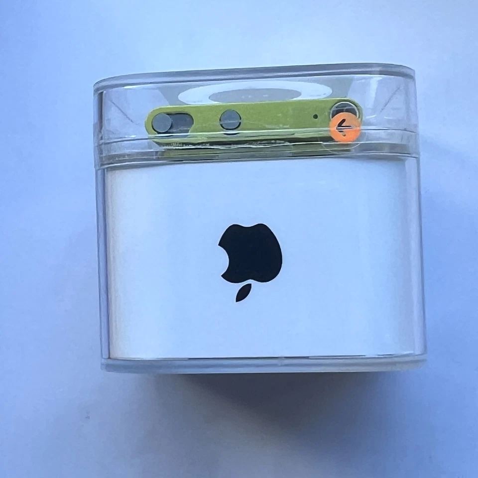 Apple iPod shuffle 4th Generation Yellow (2 GB) New Sealed - Image 4 of 4