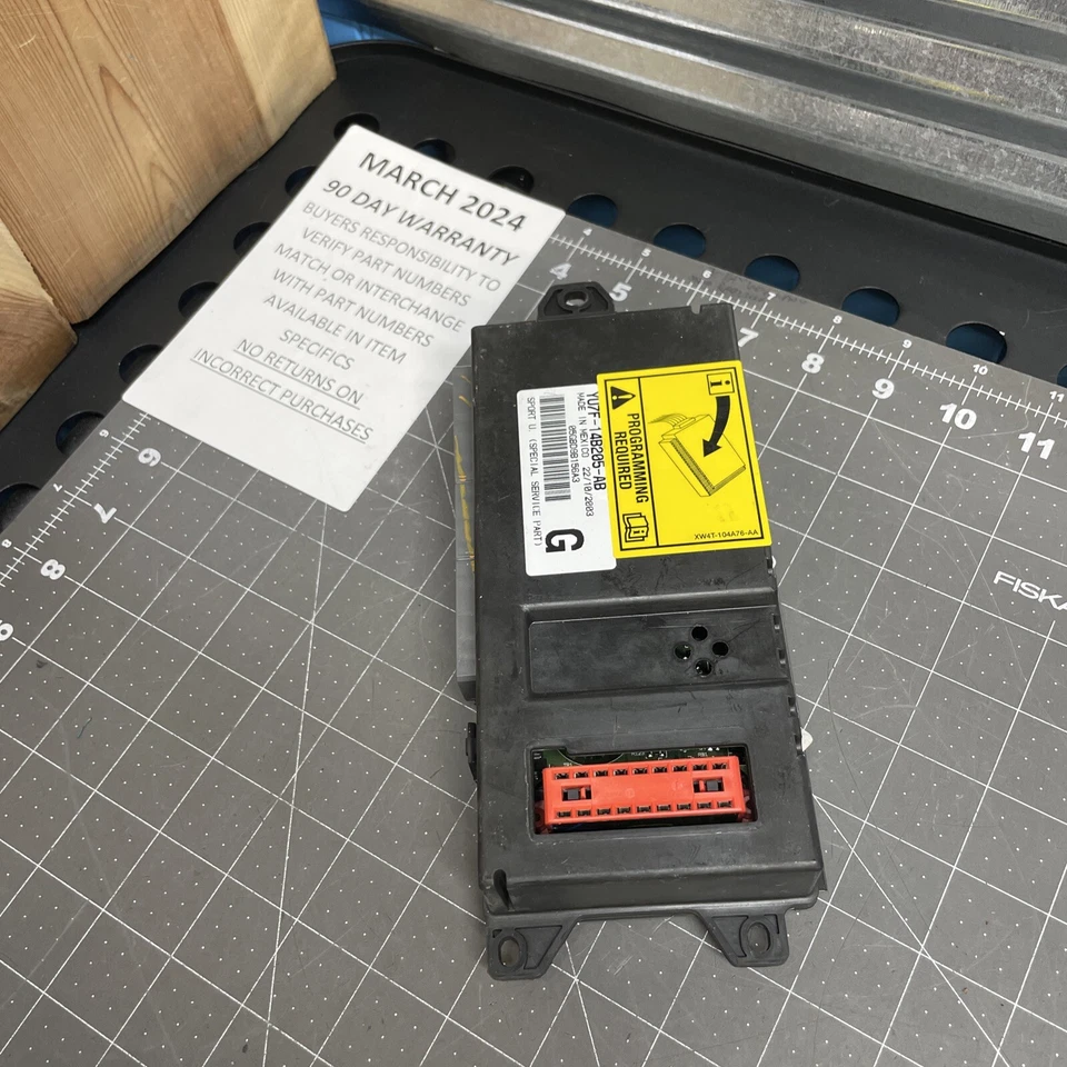 Ford Expedition Lincoln Navigator 1999 2002 módulo GEM 4x4 OEM YU7F-14B205-AB Foto 3 de 4