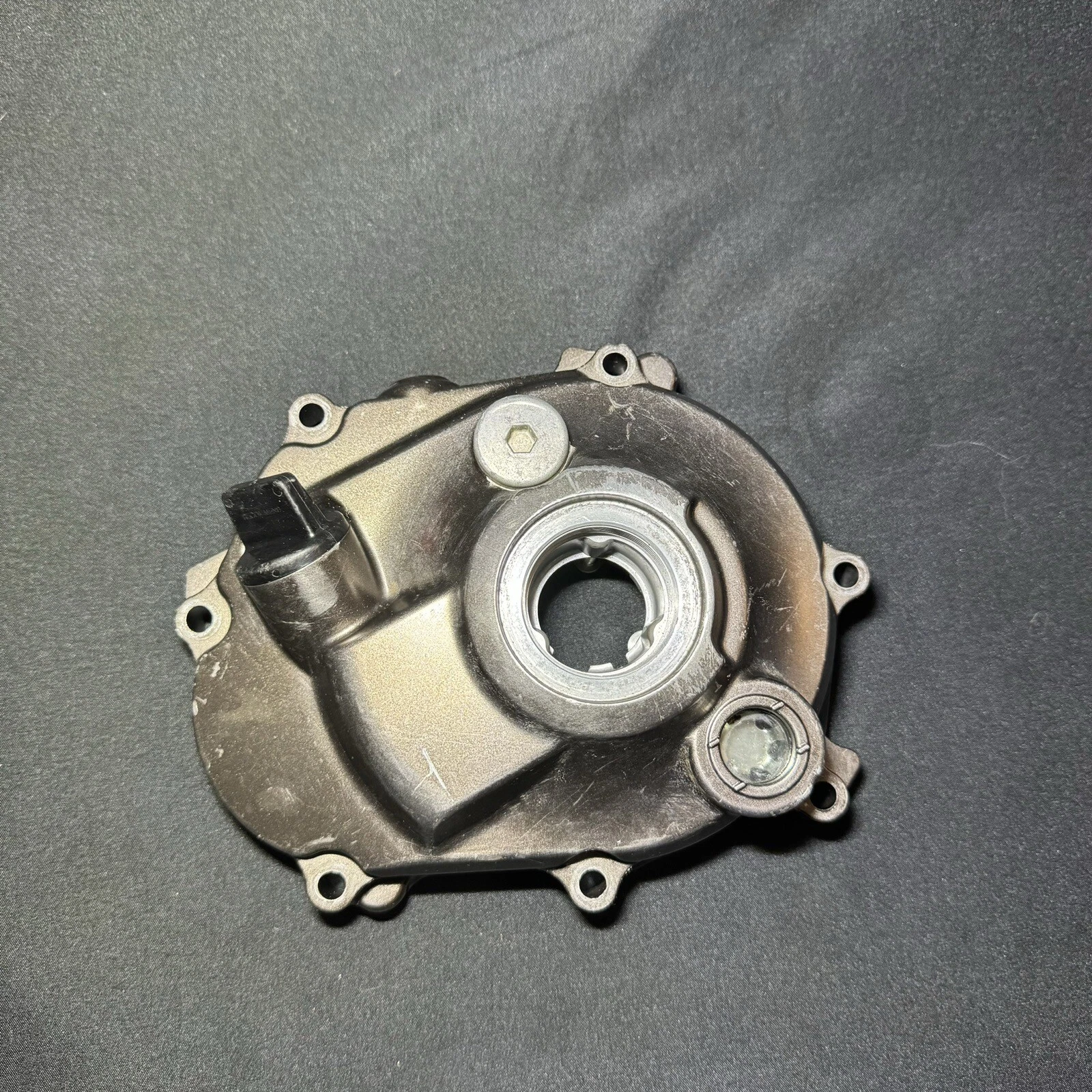 2014 - 2017 2015 2016 Yamaha Yz250f YZ250F OEM Stator Cover Outer Case B4436