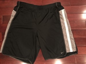 mens black nike swim trunks