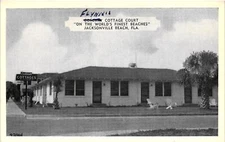 VTG Postcard- 37861. FLYNN COTTAGE COURT. Unused 1960