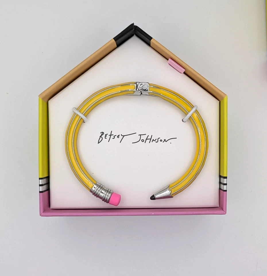 Brazalete brazalete lápiz esmaltado con bisagra abierta Betsey Johnson en amarillo y plata con GB Foto 2 de 4