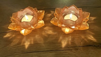 2x Handgemachte Lotusblüte Teelichtglas  Windlicht Kerzen Halter Harz