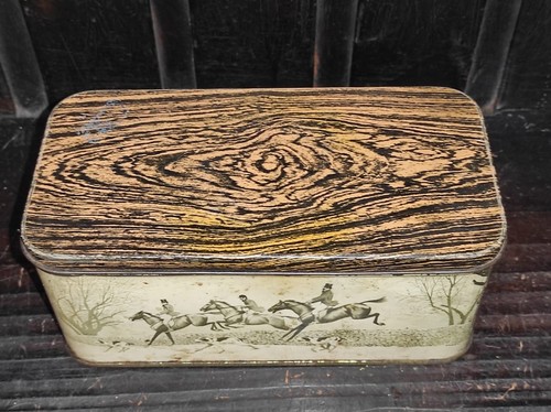 VINTAGE RARE TIN LITHO ARGENTINA CROSSE & BLACKWELL TEA METAL BOX HUNTING SCENE - Picture 1 of 10