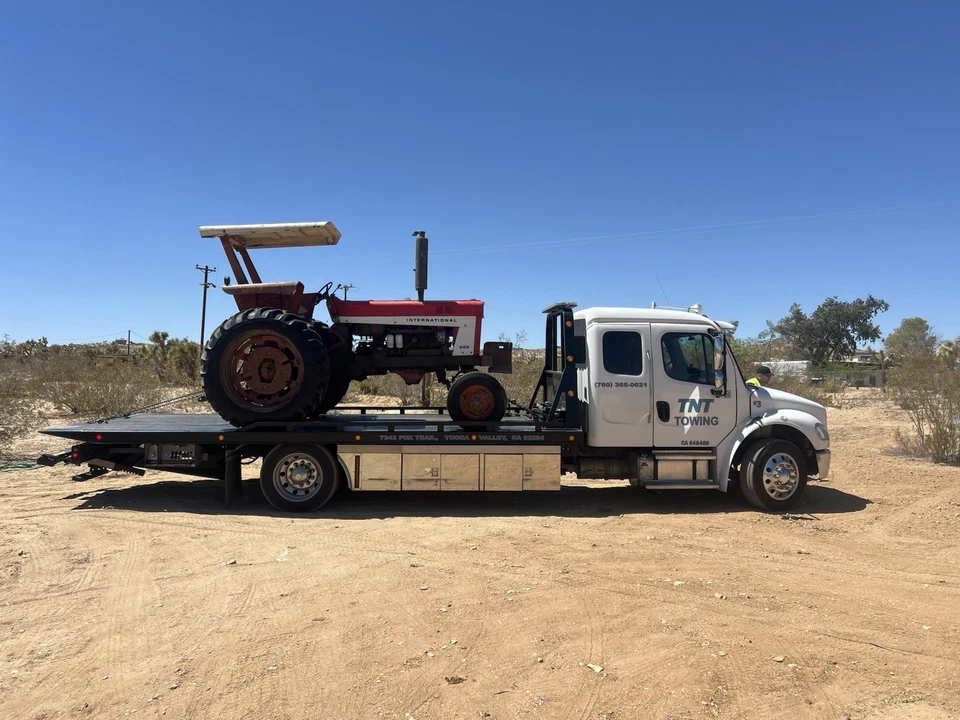 1976 International Harvester 666 Tractor Farmall Diesel - Image 4 of 4