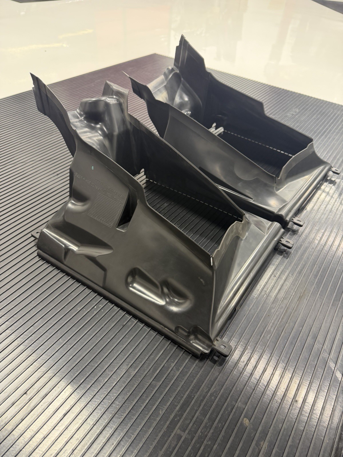 Audi R8 2017 RIGHT Cooling air duct
