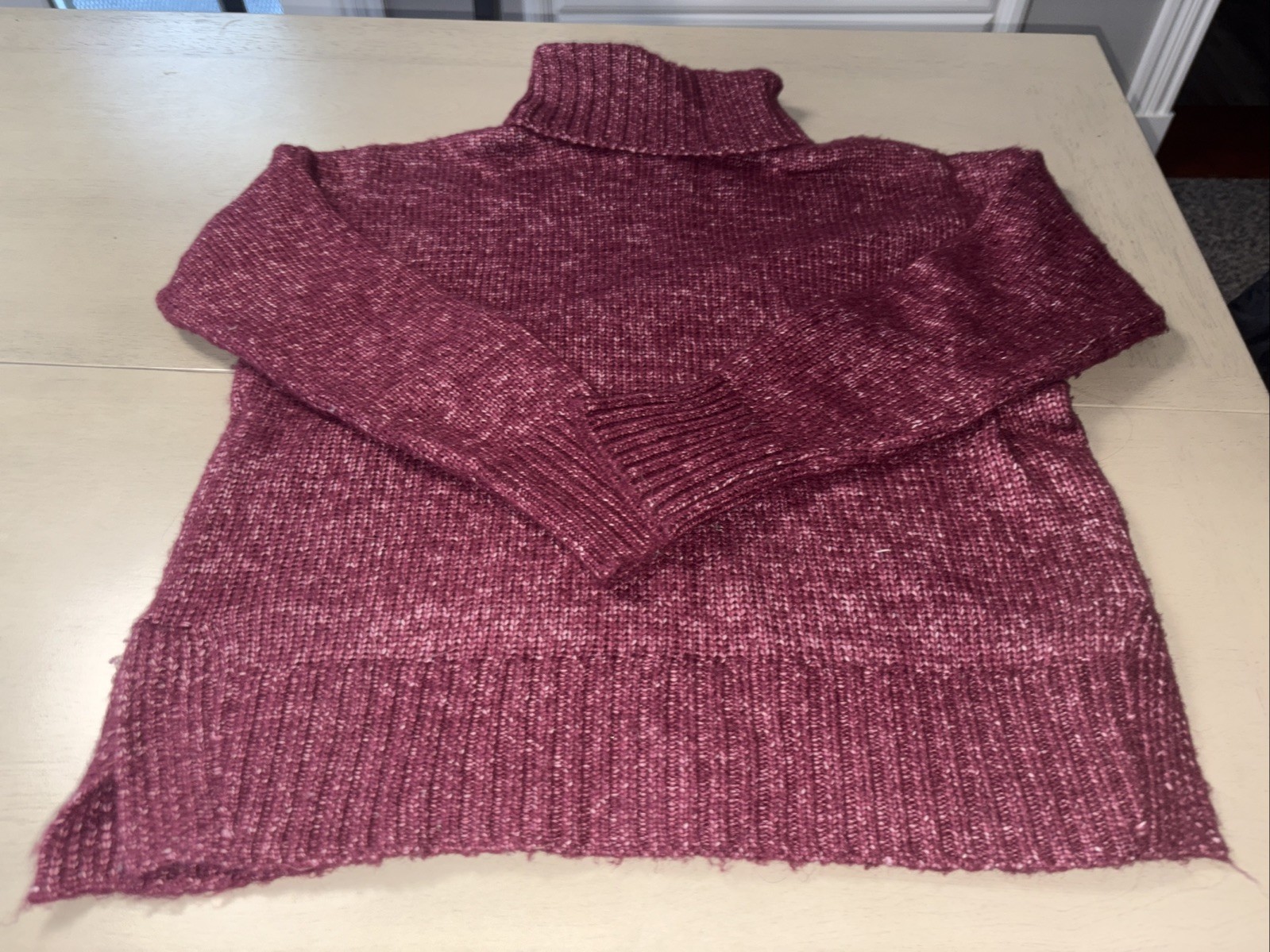 Banana Republic Turtle Neck burgundy Sweater Women's Size S Loose Fit
