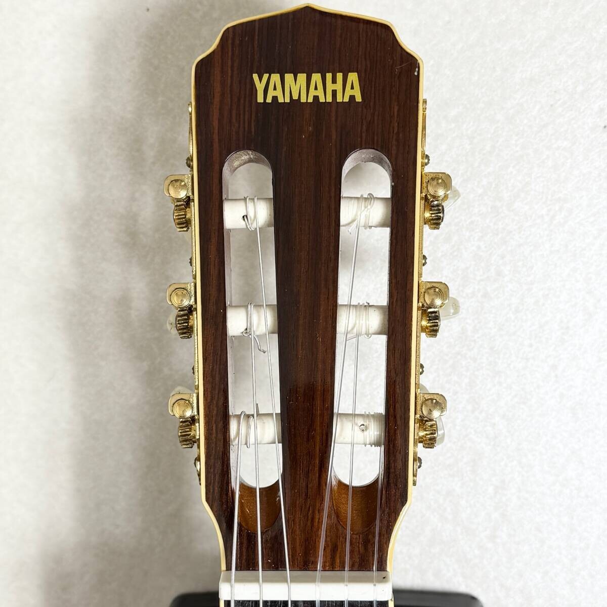 Classical Acoustic Guitar Yamaha CP-400 Natural 1970s Made in