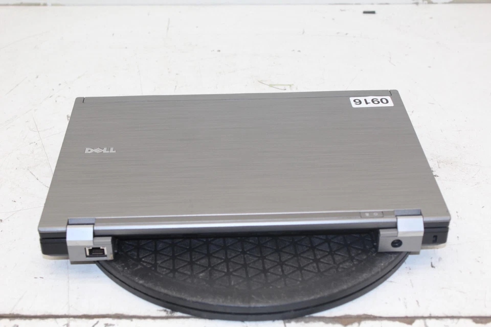 Laptop Dell Latitude E4310 Intel Core i5-M520 4 GB de RAM sin disco duro ni batería Foto 2 de 4